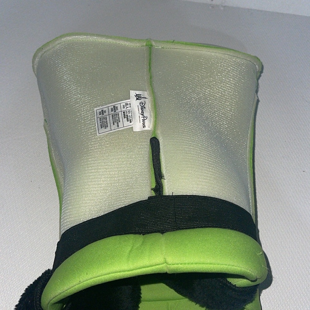 Disney Goofy Green and Black Hat - Picture 7 of 9